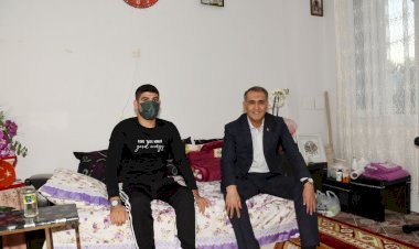 Vali Çuhadar'dan Pençe-Kaplan Gazisi Uzman Çavuş Musa Taştan ’a Ziyaret