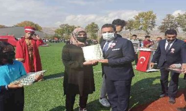 Gölbaşı'nda 29 Ekim Cumhuriyet Bayramı kutlandı