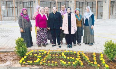 Kaymakam Demir, Atmalı Yöresel Ürün Pazarında incelemelerde bulundu