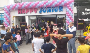 Happy Junior çocuk giyim açıldı