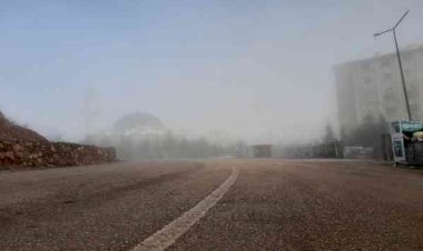 Gölbaşı'nda sis etkili oldu