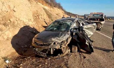 Takla atan otomobilden yara almadan çıktı