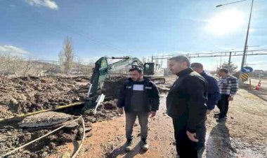 Depremin vurduğu Gölbaşı'nda depolara su verildi