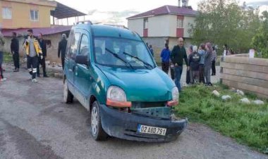 Hafif ticari aracın çarptığı çocuk hayatını kaybetti