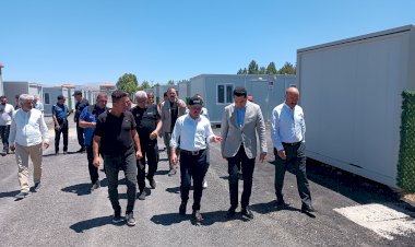 Vali Dr. Osman Varol, depremin etkilediği Gölbaşı ve Besni ilçesinde