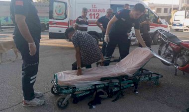 Motosiklet ile kamyonet çarpıştı