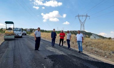 Kaymakam Seyhan, asfalt çalışmalarını denetledi