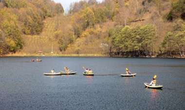Gölbaşı’ndaki öğrenciler Ordu’da ki kano etkinliğine katıldı