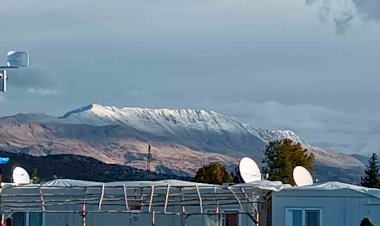 Gölbaşı ilçesine mevsimin ilk karı düştü