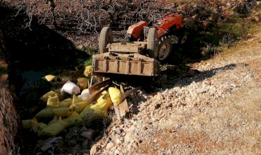 Şarampole devrilen traktör sürücüsü yaralandı