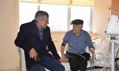 Başkan Adayı Toydaş, devlet hastanesini ziyaret etti