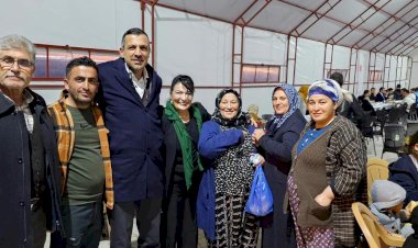 Başkan Adayı Toydaş, iftarını vatandaşlarla birlikte çadırda açtı