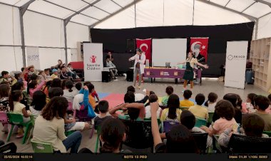 Bilim sahnede ekibi Toki konteyner kentte