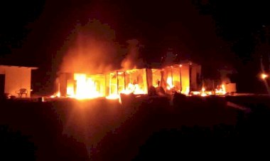 Şantiye alanındaki Konteynerler yandı