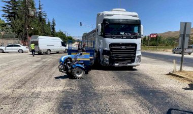 Malatya’da kamyon ile pat pat motoru çarpıştı:1 yaralı