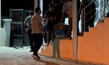 Gölbaşı genç Adıyamanlılar  Derneği kandilde tatlı dağıttı.