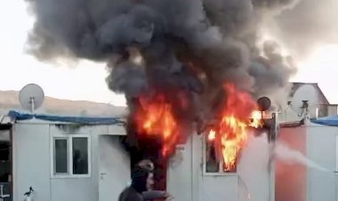 Konteyner cayır cayır yandı