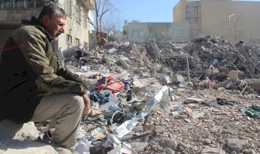 Asrın felaketinde kaybettiği eşi ve oğlunun ne ölüsüne ne de dirisine ulaşamadı