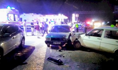 Adıyaman’da, iki otomobil çarpıştı: 5 yaralı