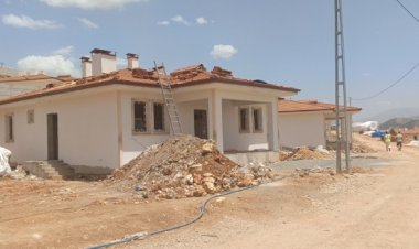 Ülkü müteahhitlik Ozan Köyü’nde Yeni Yaşam Alanlarını Yükseltiyor