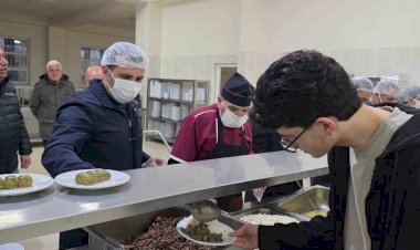 Kaymakam Algın, öğrencilerle iftar programına katıldı