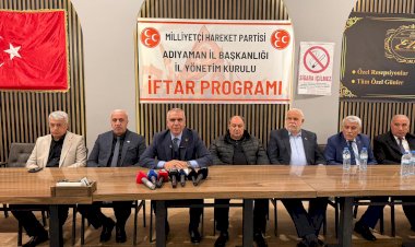 MHP il yönetimi iftarda bir araya geldi