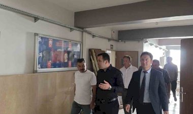 Gölbaşı Anadolu Lisesi’nde tadilat ve güçlendirme çalışmaları sürüyor