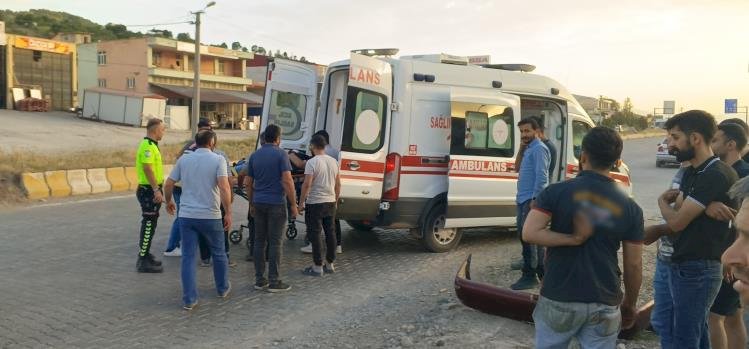 İki otomobil çarpıştı: 1 yaralı 