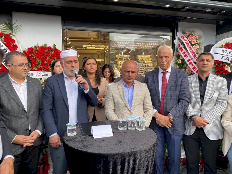 Adıyamanlı İş İnsanından Kocaeli'ne Yatırım: SY Kuyumculuk Hizmete Açıldı
