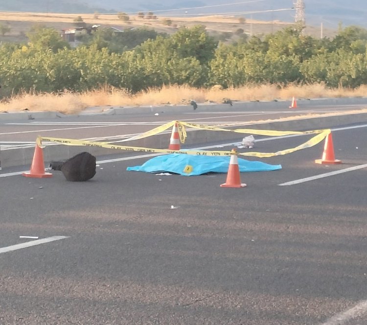 Otomobilin çarptığı kadın hayatını kaybetti