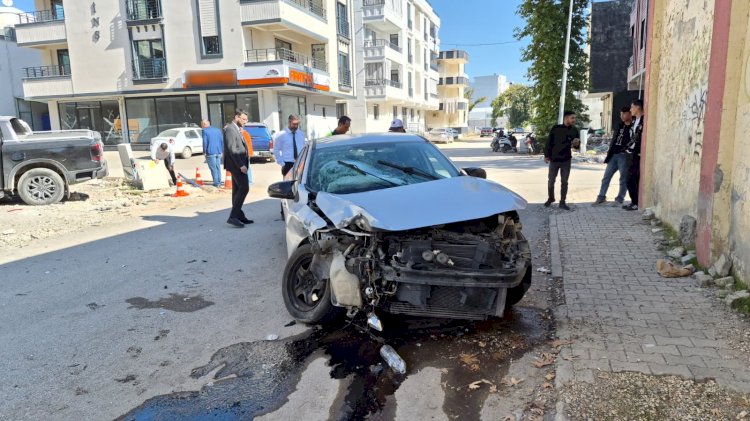 Otomobil ile kamyonet çarpıştı: 1’i ağır 2 yaralı
