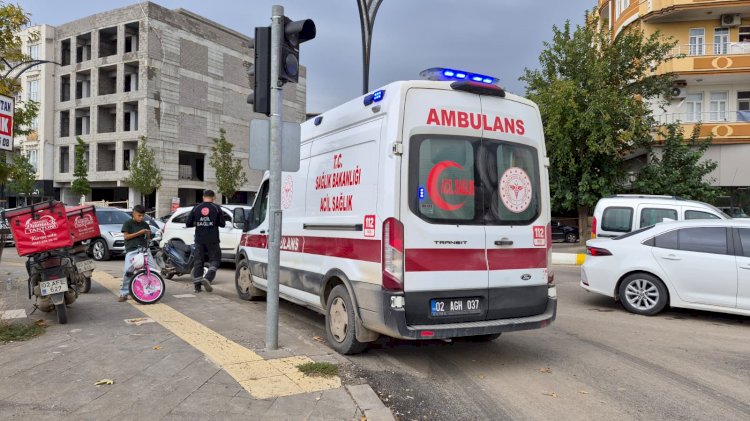Devrilen motosikletin sürücüsü yaralandı ‎